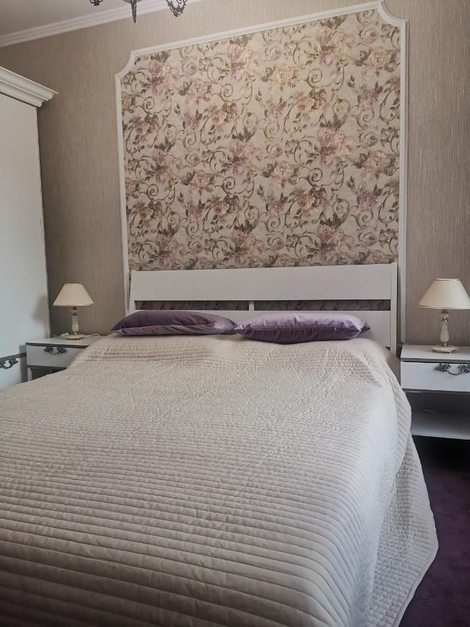 Luxury Apartment Amalfi 300 M From The Beach Varna Exterior photo